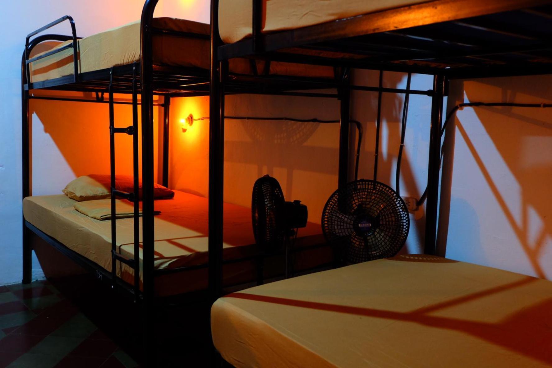 Deakachimba Hostel Granada Ngoại thất bức ảnh
