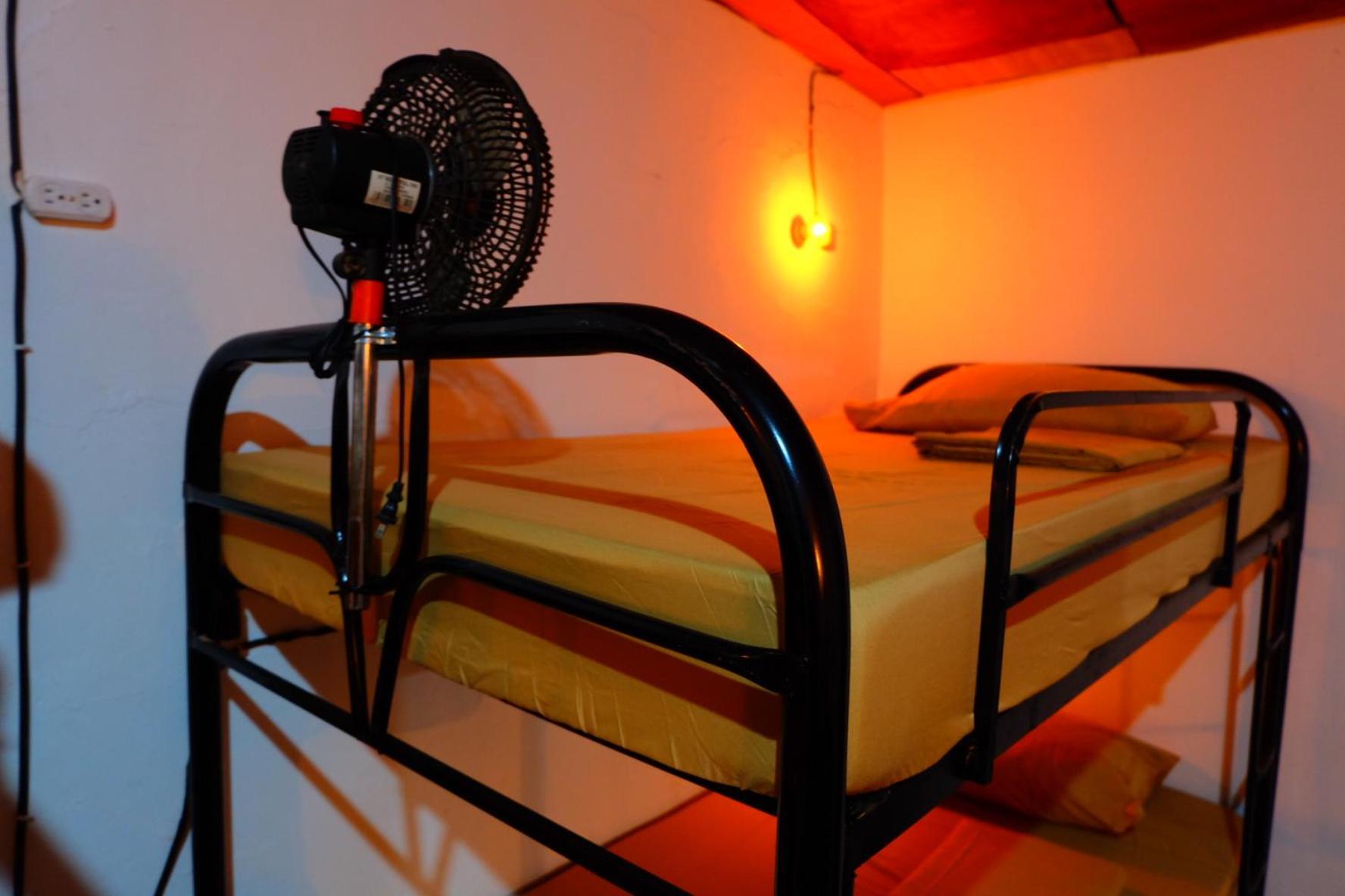 Deakachimba Hostel Granada Ngoại thất bức ảnh