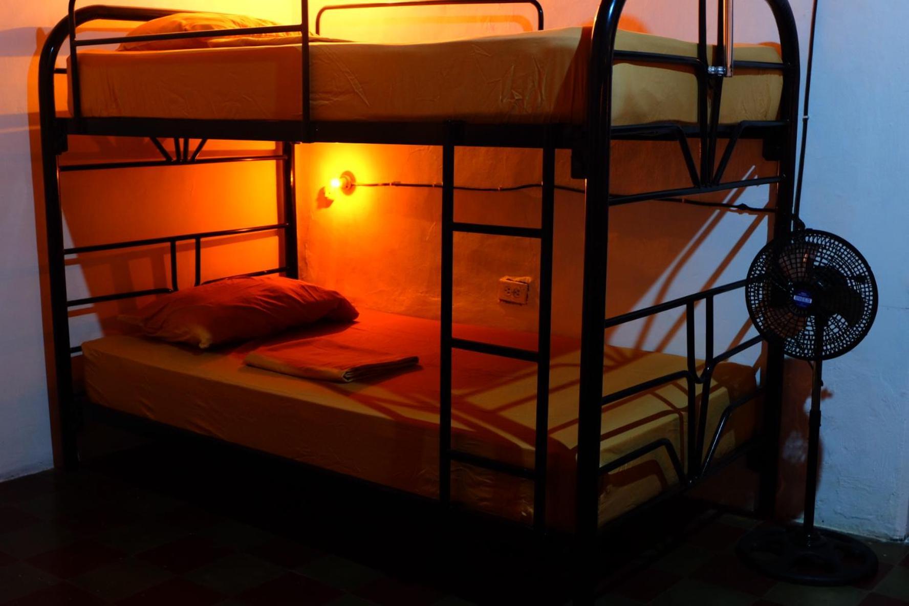 Deakachimba Hostel Granada Ngoại thất bức ảnh