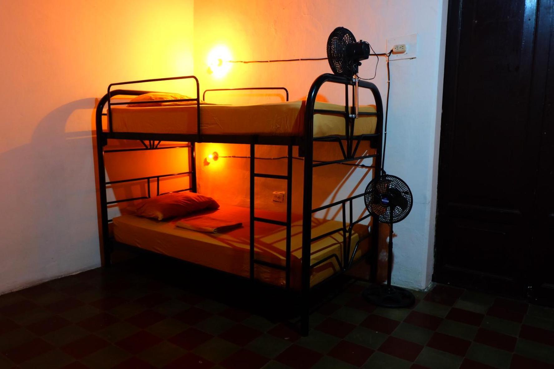 Deakachimba Hostel Granada Ngoại thất bức ảnh